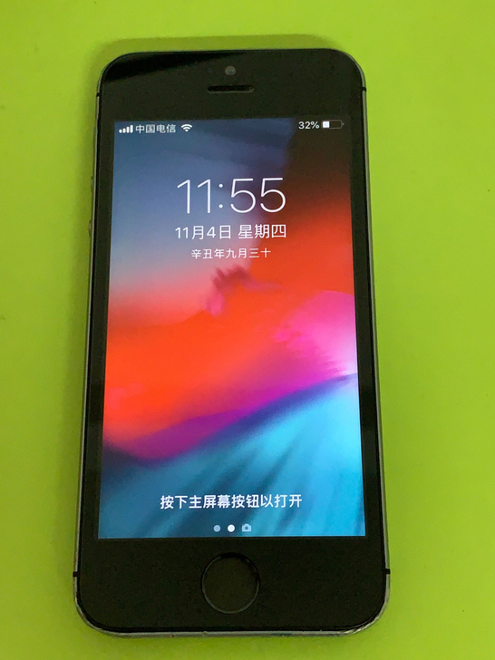 个人闲置苹果5s，16g，黑色功能全部正常...
