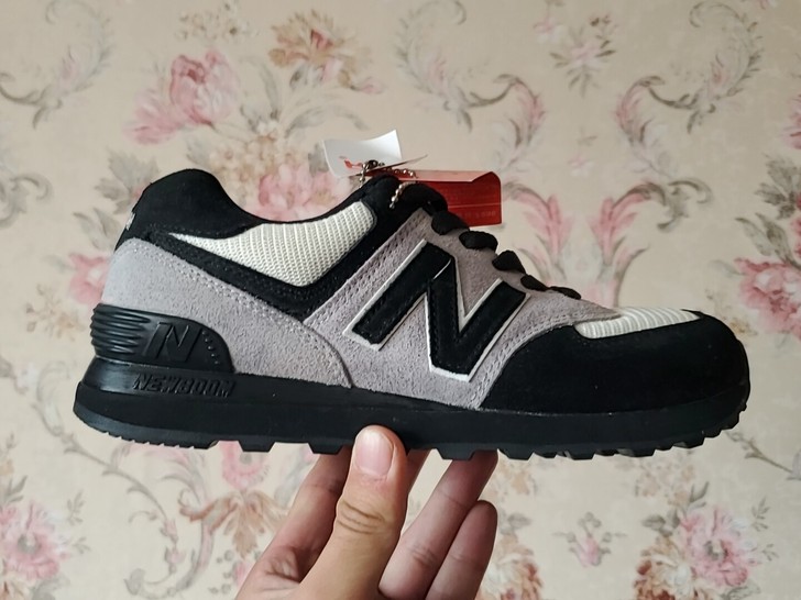 炒鸡有质感的一双鞋，运动休闲都可以，百搭百...