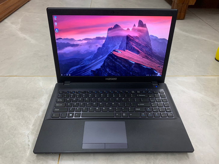 K670战神游戏本 8500六核GTX10...