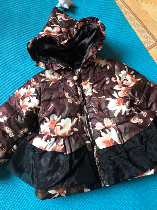 宝宝棉服 大概是100码 15块钱 穿过的...