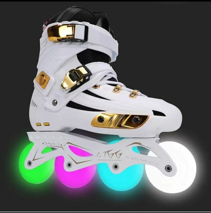 闲置20双 可单买 全新滑轮鞋 全新 全新...