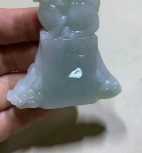 特卖翡翠A货玉雕文玩 貔貅 立体小摆件 水...