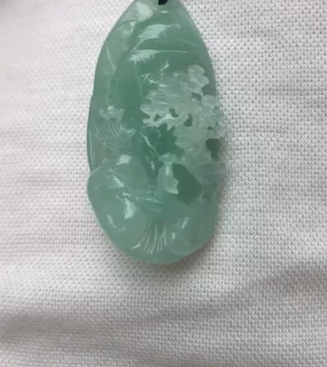 天然翡翠A货山水吊坠挂件万克峰玉雕大师作品...