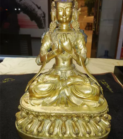 大宣德款，，铜鎏金弥勒菩萨，工艺精谌，金水...