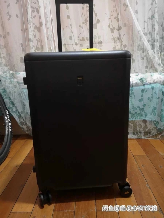 钟山烟雨厂家定制地平线8号24寸拉杆箱运费...