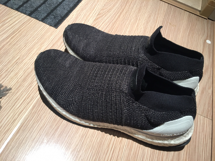 阿迪达斯，Adidas Ultra Boo...