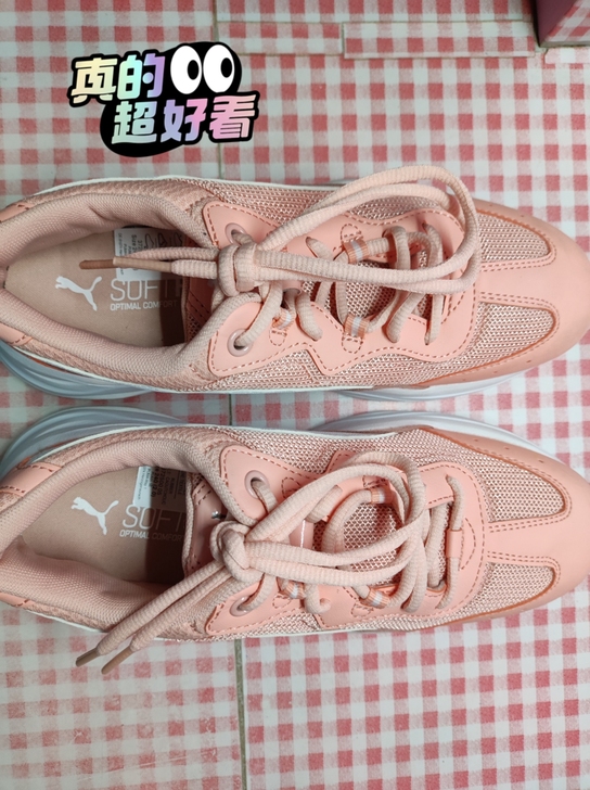 puma运动鞋  尺码38 内长240mm