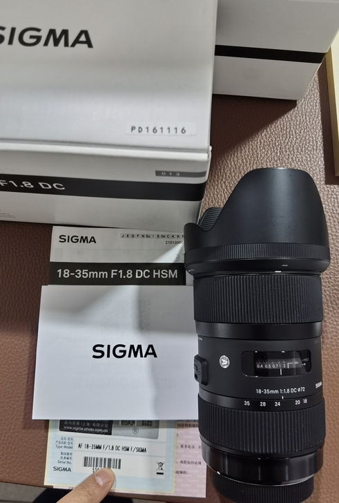适马18-35mmF1.8DC适马口镜头