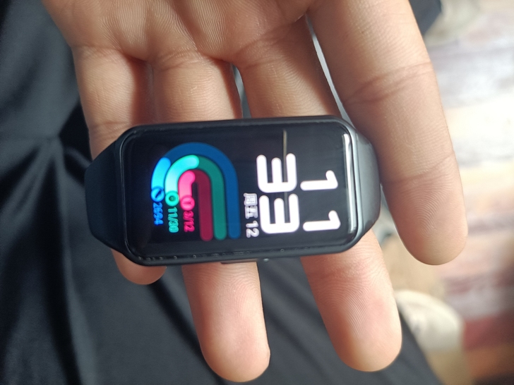 honor6手环，9.5新没有擦碰，箱说全...