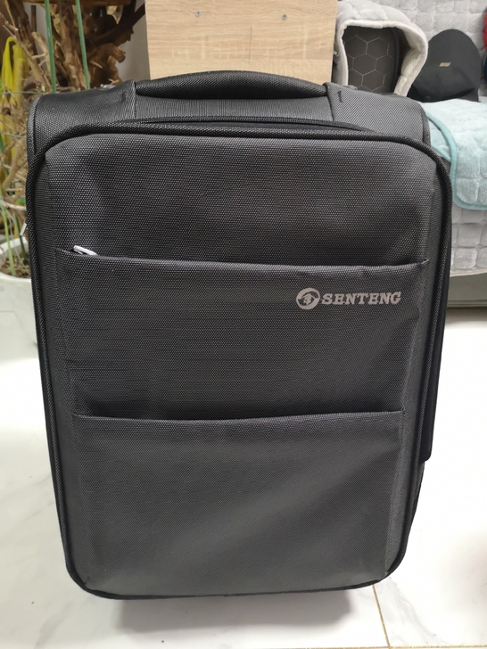 20寸行李箱，各功能完好，海淀万和嘉园自取...