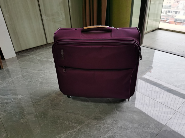 汉客 18存横版牛津布旅行箱，可登机，四个...