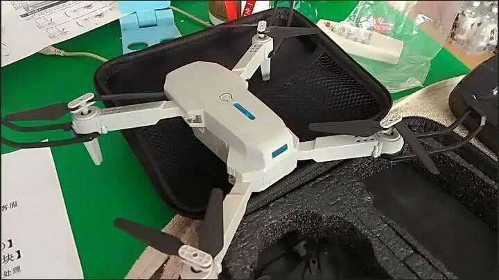 【亏本处理】超清8K航拍无人机3000米航...