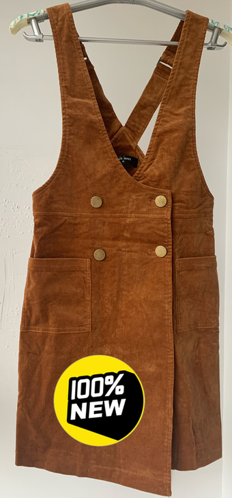 朋友送滴 背带裙 细条绒材质 ，全新 ！本...