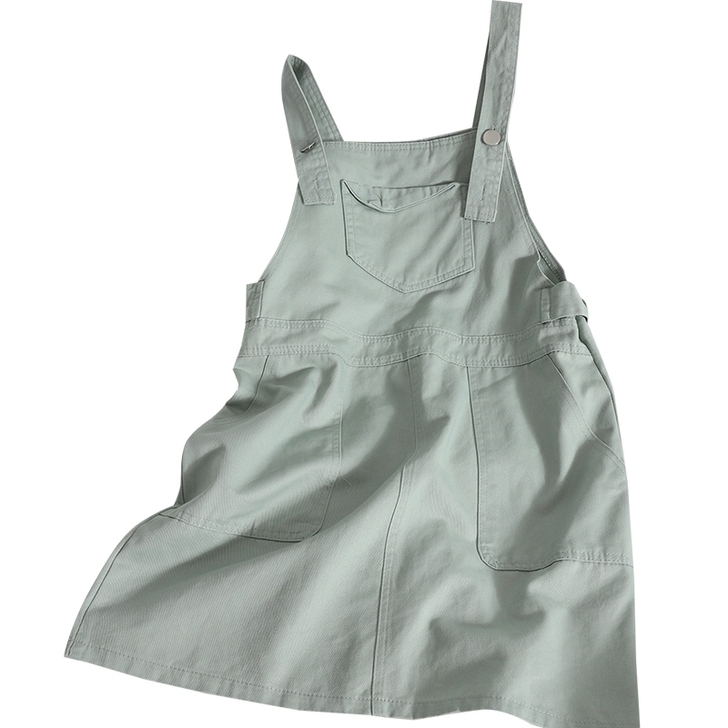 豆绿色减龄显瘦背带裙