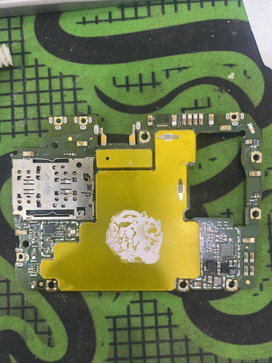 华为nova7se客户换下来的主板修过，不...