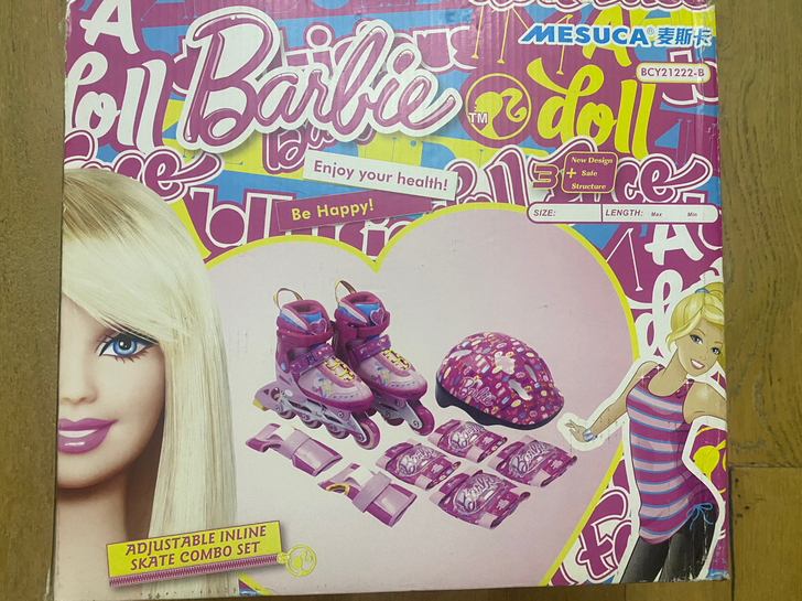 芭比麦斯卡 旱冰鞋套装 九九新