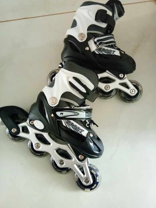 店铺面临倒闭，不开了，还有一批溜冰鞋，低价...