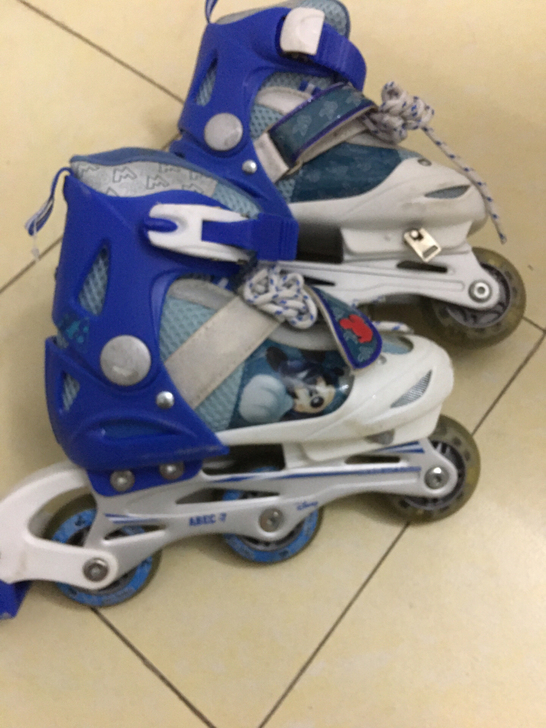 厂家处理问题鞋5-8岁儿童适用，要自己配安...