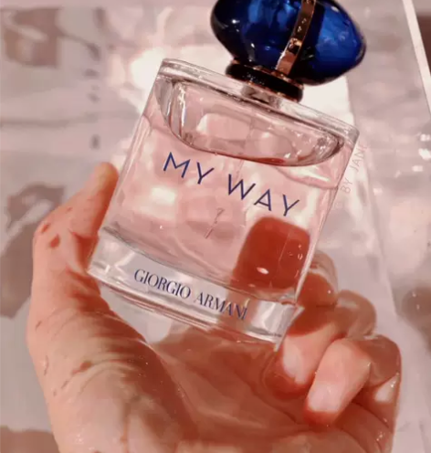 阿玛尼自我无界香水90ml 完全没有距离感...