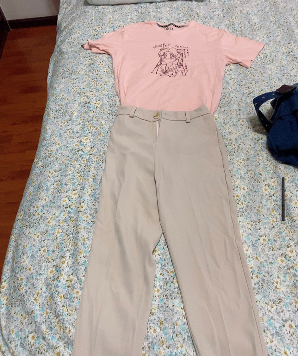 maeiku#一套短T桖白色休闲裤,只穿过...