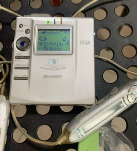 Sharp/夏普md随身听MD-MT877...