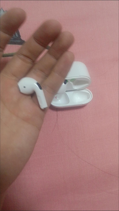 蓝牙耳机  盖子是磁吸的，听歌没问题，续航...