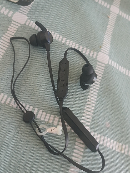 JEET W1蓝牙耳机aptx无损音质！当...