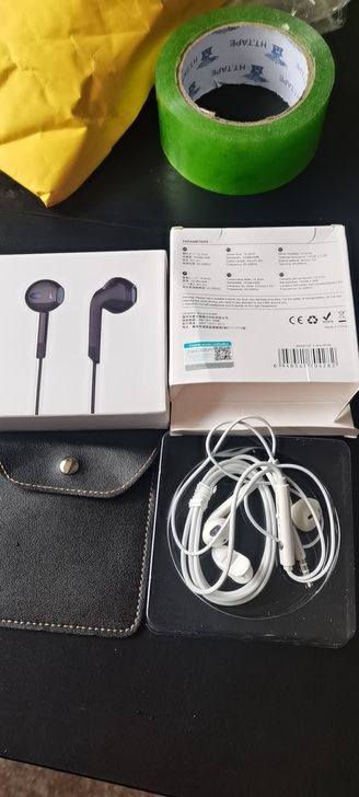 兰士顿耳机 黑色 白色 两条包邮