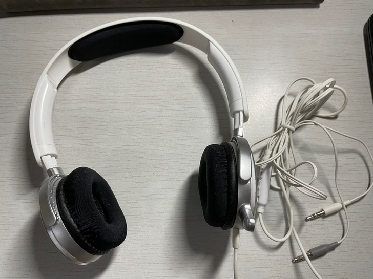 飞利浦头戴式耳机