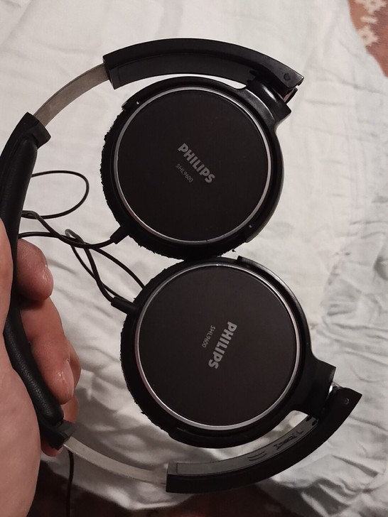 飞利浦头戴式耳机