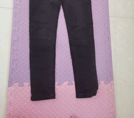 牛仔裤，90斤穿到108斤，缺个扣子，实体...