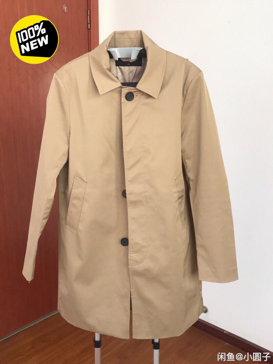 #太平鸟#全新,卡其色宽松男士风衣外套。标...