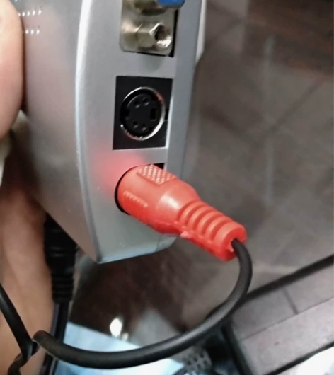 VGA视频转换器。AV,S端转VGA,显示...