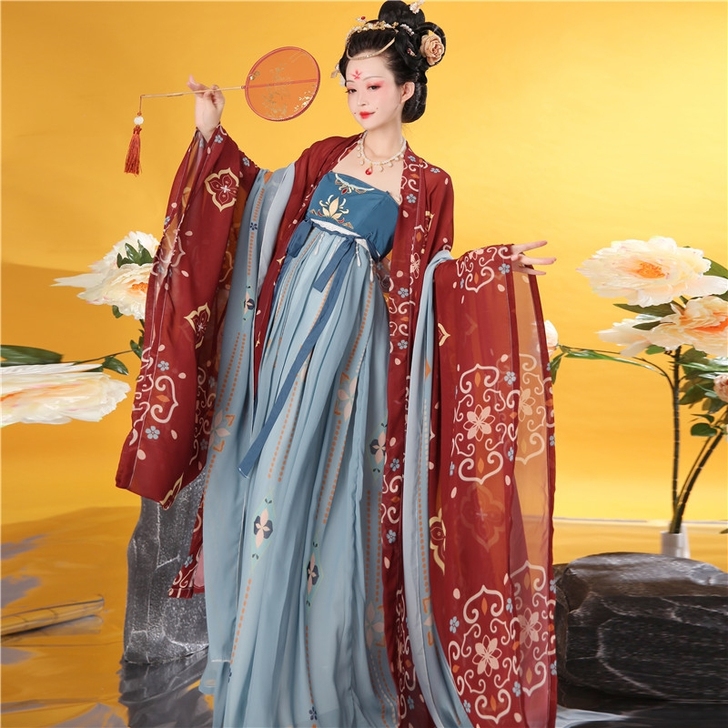 汉旭【至尊红颜】这一套，全新仅试穿，我太矮...