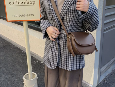 韩版半圆马鞍包包女2021春夏新款ins复...