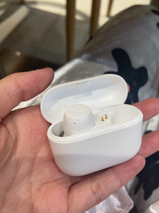 漫步者x3白色 只有左耳和充电仓