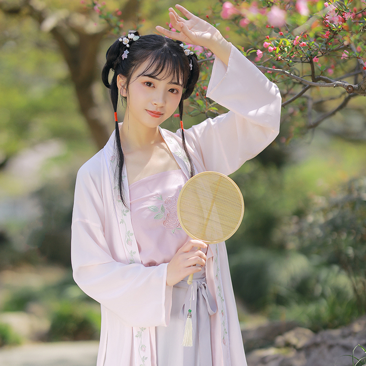 池夏 民族装舞台装
