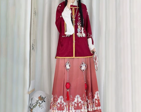 醉花阴原创汉服兔盈盈明制明制补服方领刺绣汉...