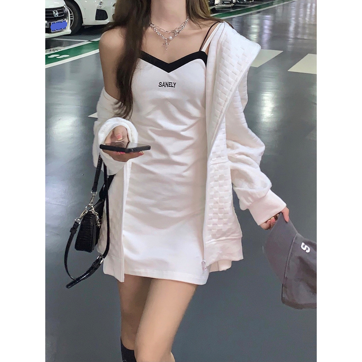 Conybabe 连衣裙一次没穿过全新!