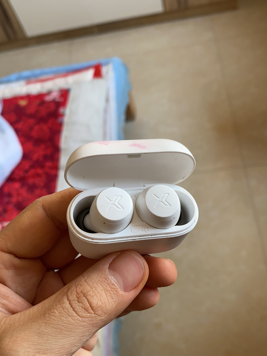 漫步者无线蓝牙耳机,型号x3,功能正常,换...