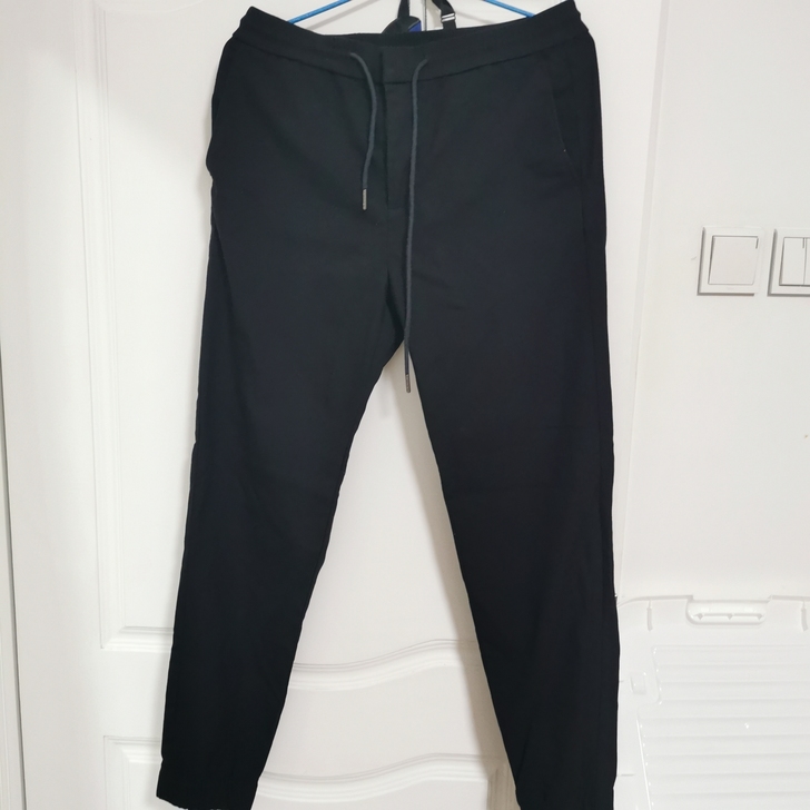 杰克琼斯 男士休闲裤，春秋款，黑色，因为买...