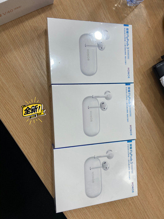 flypods3 全新原封 价格美丽。亏本...