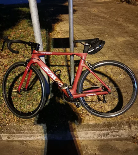 【比官网便宜2千的公路车】SAVA碳纤维公...
