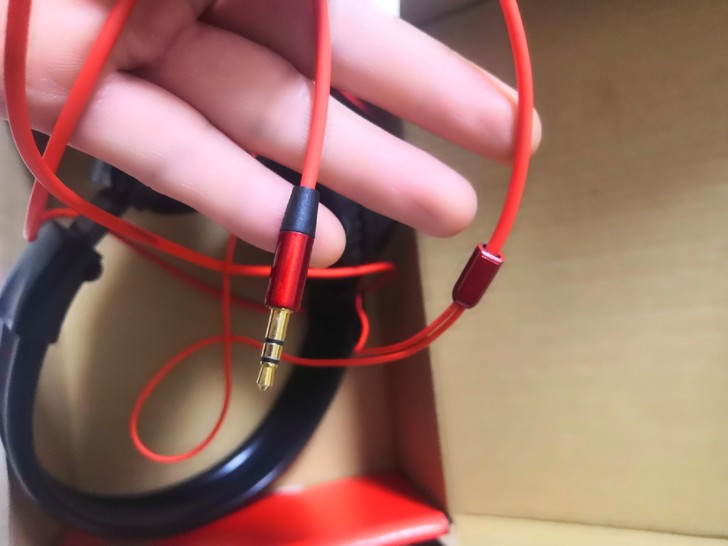 全新耳机,一次没用过