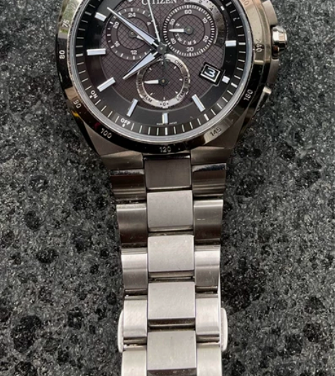 西铁城 CITIZEN E610机芯光动能...