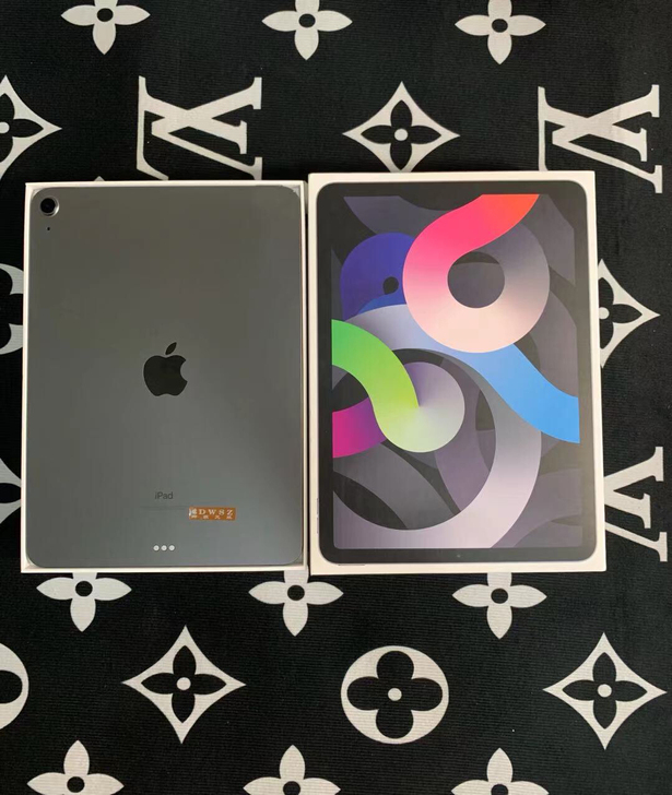 2020款iPad Air4 64g  W...