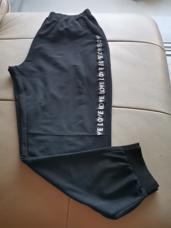 大码。男士运动裤，38码。质量好，是不会起...