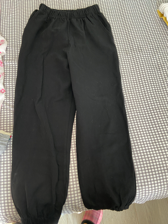 薄款卫裤,全新,喜欢可以私信,邮费自理