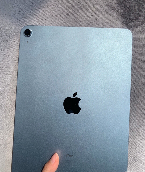 iPad2020 128g闲置平板 无暗病...