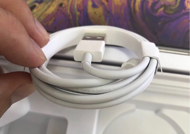 闲置iPhone数据线原装充电线，  手机...